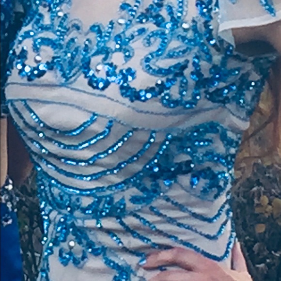 Beautiful Cocktail Dress - Picture 1 of 5